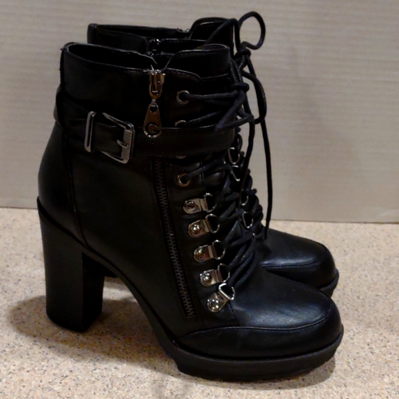 Guess Shoes - Guess Size 7 Black Combat Booties